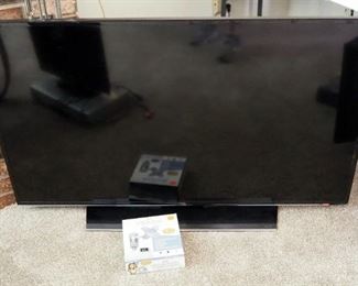 Samsung 50" LED TV, Model No UN50HU6950F, No Remote, With RCA Universal TV Wall Mount