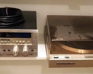 Vintage Marantz Turntable Model TT2000 And Pioneer Stereo Cassette Tape Deck Model CT-F750
