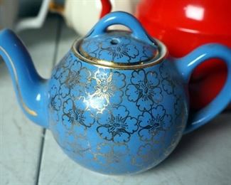 Ceramic Teapot Collection, Various Sizes And Styles, Qty 8