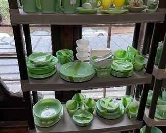 Fire king, McKee and others jadeite
Jane Ray, swirl, 