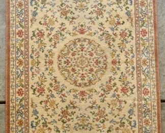 Karistan 100 Percent Wool Faced Worsted Yarn Rug With Fringe - Tianjin Medallion Pattern 