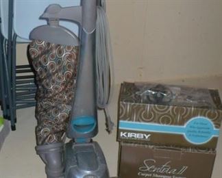 KIRBY VACUUM LIKE NEW