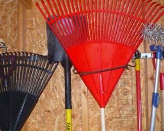 RAKES AND OTHER GARDEN TOOLS
