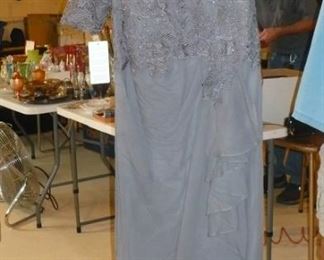 LADIES LONG DRESS   TAGS ATTACHED