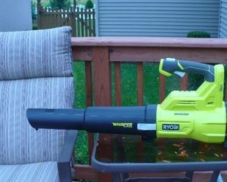 RYOBI  LEAF BLOWER 