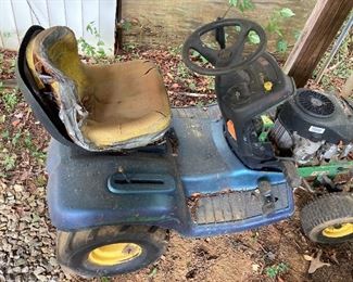 John Deere riding mower (parts)
