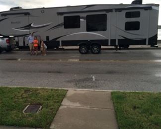 2015 Montana High Country 351Bh
Fifth Wheel is off site. 