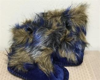 Blue Fox Faux Fur Bootie Style Slipper Shoes Size L Adrienne Landeau