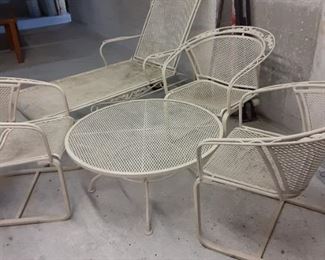 White metal outdoor furniture