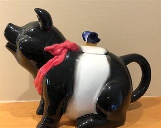 Black and White Piggy Teapot. 10" long x 7" tall. Asking $15
