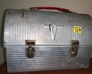 Antique Lunch Box 50% off GET THERE EARLY!! to Get the Deals....