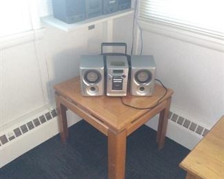 Side Table & Radio 