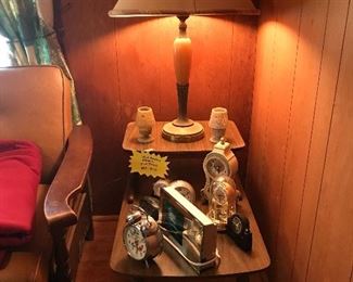 Mid Century Modern End Table and lamp