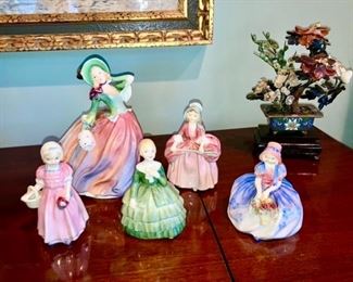 Royal Doulton figurines, Oriental floral decor