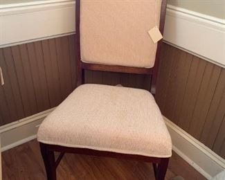 Accent chair 1/2 
