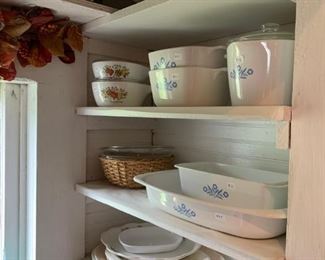 Pyrex and other cook ware 