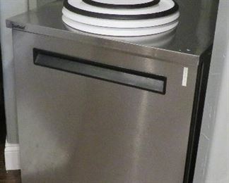 Small portable refrigerator from Starbucks