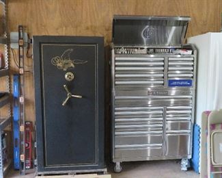 Safe, Kobalt tool chest