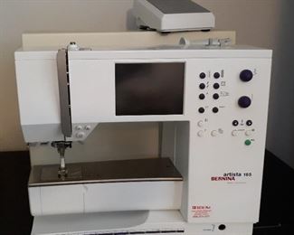 Embroidery sewing machine Bernina Artista 165 