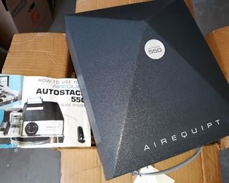 AIREQUIPT AutoStack 550 SLIDE PROJECTOR 