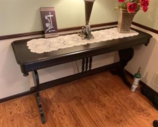 Wonderful console table, from a church in northeast.