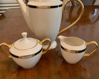 	#61	Lenox Presidential Collection "Hancock" gold trim coffee, cream and sugar set	SOLD		