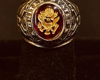 Vintage UNITED STATES ARMY Mens Ring buy on StubbsEstates.com