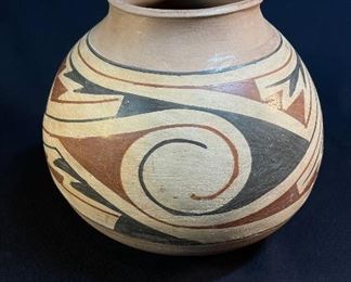 Traditional Casas Grande Mexican Polychrome Clay Pot - buy on StubbsEstates.com