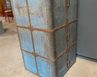 Houston Trunk factory quality luggage since 1887