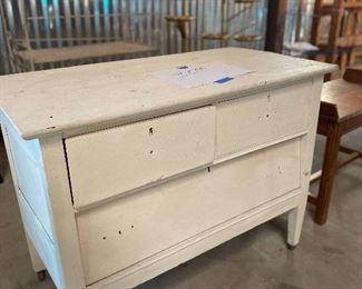 Small dresser 