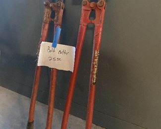 Large bolt cutters