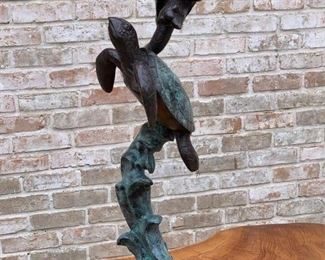 ao large bronze turtles