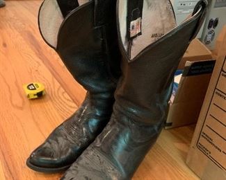 #32	Boots	Leather Oletha boot Co. Mens Boot Size 10D (2)   $25 each	 $ 50.00 																						