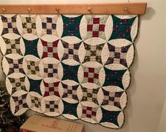 #48	9 patch Scalloped Edge Queen Size Quilt	 $ 75.00 																																					