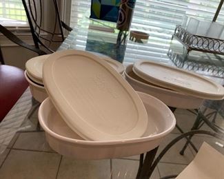 #141	kitchen	Corningware french white oval cassorole dishes with lid set of 3 with 3 lids	 $ 20.00 																						