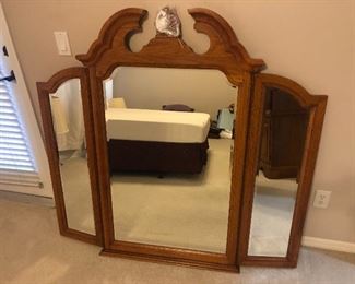 Sorry no dresser to put this triple mirror on .Only $35