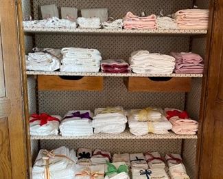 Quality Towels & Twin/Full/Queen/King Linens!