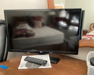 LG 24 inch TV
