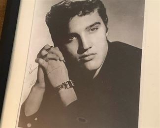 091 Elvis Presley Signed Promotional Photograph