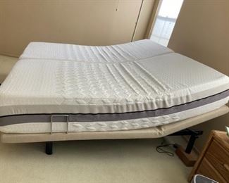 Massage and adjustable California king bed frame - $350
Two XL twin beds … 
Fully adjustable bed.&nbsp;&nbsp;Massager also.&nbsp;&nbsp;&nbsp;&nbsp;2TwinXL.&nbsp;&nbsp;&nbsp;Heavy.&nbsp;&nbsp;On 2nd floor.&nbsp;&nbsp;&nbsp;May need tools if want to disassemble frame.&nbsp;&nbsp;
