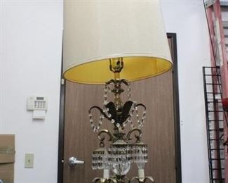 Large Gold Brass Hanging Crystal Hollywood Regency Table Lamp