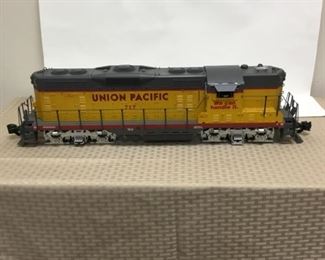 Union Pacific G scale EMD GP9 Diesel Locomotive Train