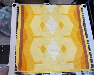 Vintage Yellow Gold Geometric Body Towel by Saydah