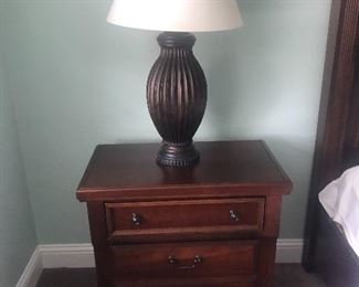 This is the nightstand that coordinates back to the queen bed