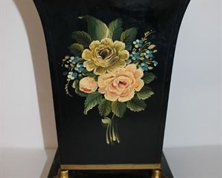 hand painted Italian toleware paw foot planter 