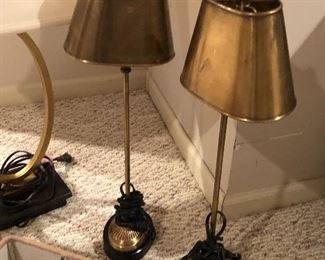 #16) - $40 - Pair of Two Traditional Lamp.