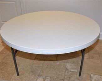 139. Lifetime Round Plastic Folding Table