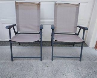 2 Mesh Lawn Chairs
