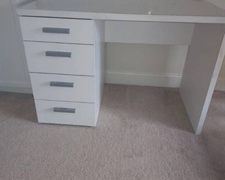 White 4 Drawer Desk