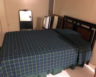 Full bed with bedding 